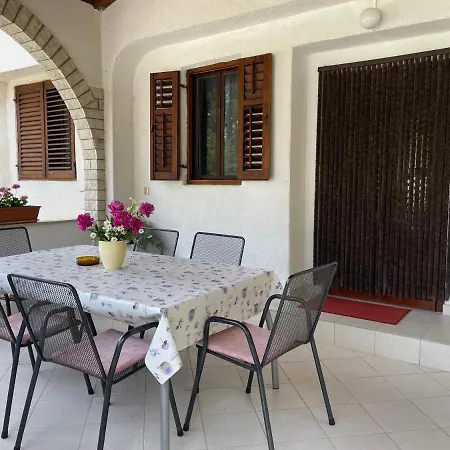 דירה Benky Pićan