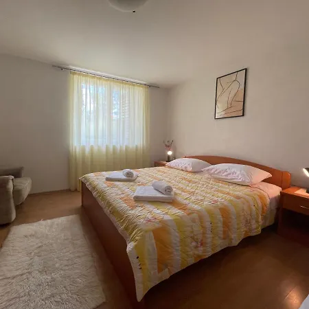 Benky Apartment